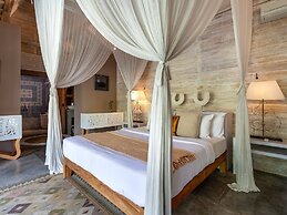 Villa Little Mannao by Villa Finder