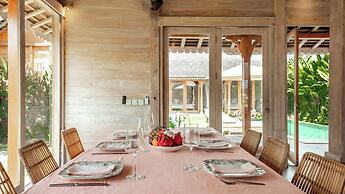 Villa Du Ho by Villa Finder