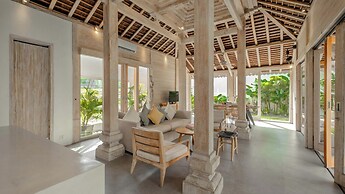 Villa Du Ho by Villa Finder