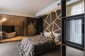 Noble Boutique Hotel