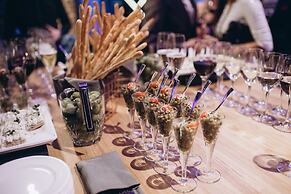 Noble Boutique Hotel