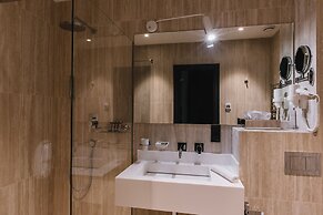 Noble Boutique Hotel