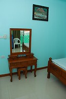 Perm Poon Sup Apartment