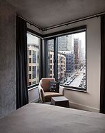 MOXY Seattle Downtown