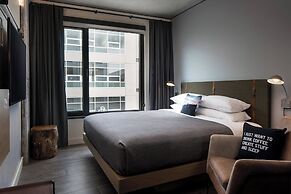 MOXY Seattle Downtown