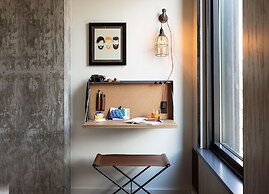 MOXY Seattle Downtown