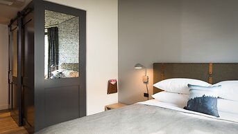 MOXY Seattle Downtown