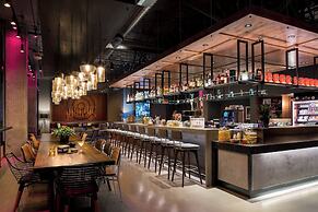 MOXY Seattle Downtown
