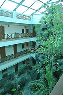 Chaikanathani Hotel