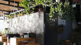 The Lake House Dalat - Hostel