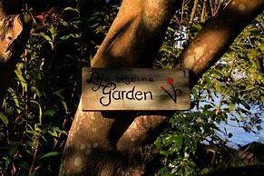 The Lake House Dalat - Hostel