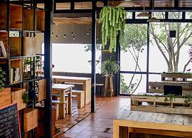 The Lake House Dalat - Hostel