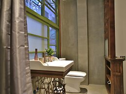 Adore Tainan - Adore Space