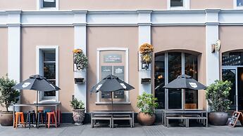 Penthouse With Balcony And Panorama View