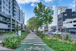Penthouse With Balcony And Panorama View