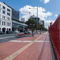 Penthouse With Balcony And Panorama View