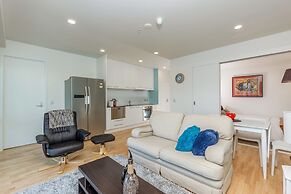 Penthouse With Balcony And Panorama View