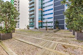 Penthouse With Balcony And Panorama View