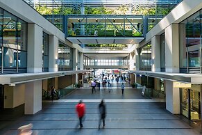 Penthouse With Balcony And Panorama View