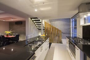 15 Melbourne by Staysouth