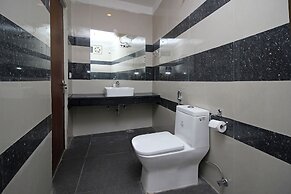 OYO 9028 Hotel Blu Pebbles