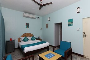 OYO 7829 Santhi inn