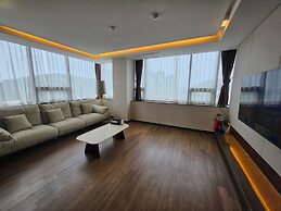 New Donghae Hotel