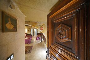 Travel Inn Cave Hotel