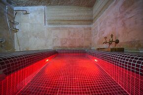 Travel Inn Cave Hotel