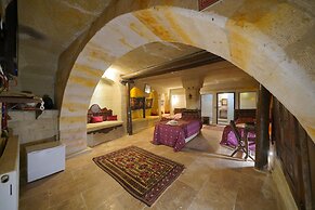 Travel Inn Cave Hotel