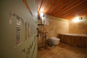 Travel Inn Cave Hotel