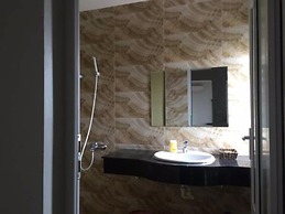 Quynh Trang Hotel