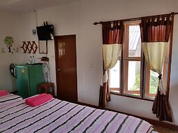 Baan Phanawan Resort