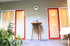 Buton Backpaker Lodge - Hostel