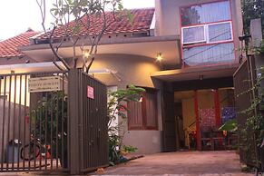 Buton Backpaker Lodge - Hostel