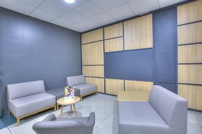 B&B HOTEL Villeneuve-Loubet Village