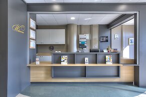 B&B HOTEL Villeneuve-Loubet Village