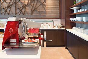 AC Hotel by Marriott Boston Downtown