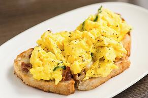 AC Hotel by Marriott Boston Downtown