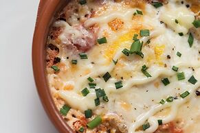 AC Hotel by Marriott Boston Downtown