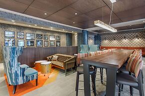 Cambria Hotel Philadelphia Downtown - City Center