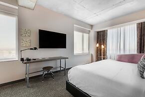 Cambria Hotel Nashville Downtown