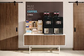 Holiday Inn Express & Suites Denver - Aurora Medical Campus by IHG
