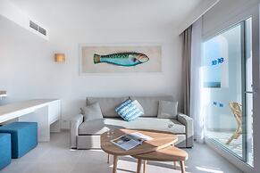 Fergus Style Carema Beach