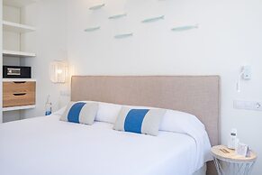 Fergus Style Carema Beach