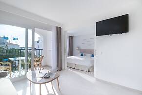 Fergus Style Carema Beach