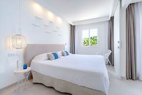 Fergus Style Carema Beach