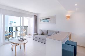 Fergus Style Carema Beach