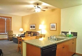 Village 2416 White Mountain Lodge