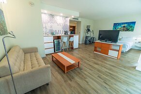 Maritime Hotel Fort Lauderdale Airport & Cruiseport